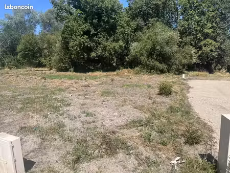 terrain 653 m² le porge
