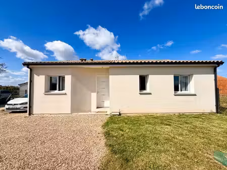 maison recente de plain pied