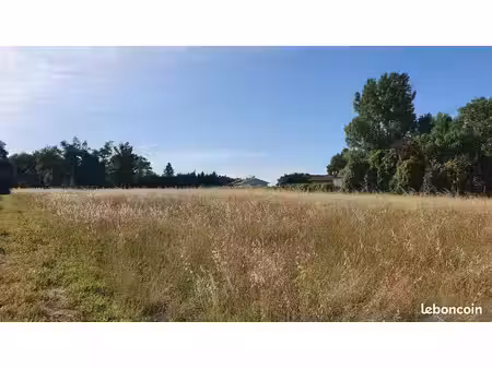 terrain 1 600 m² camblanes et meynac