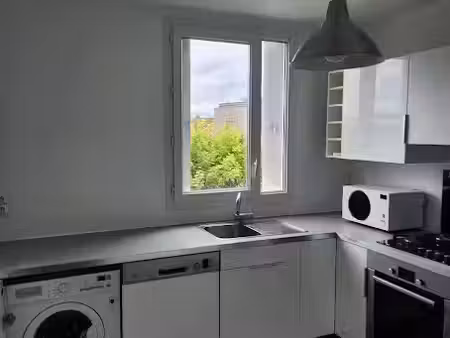 location meublée appartement 2 pièces 47 m² à alfortville (94140)  1 200 €