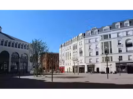 location meublée appartement 2 pièces 52 m² à chaville (92370)  1 390 €