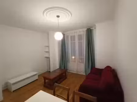 location meublée appartement 2 pièces 38 m² à clamart (92140)  1 195 €