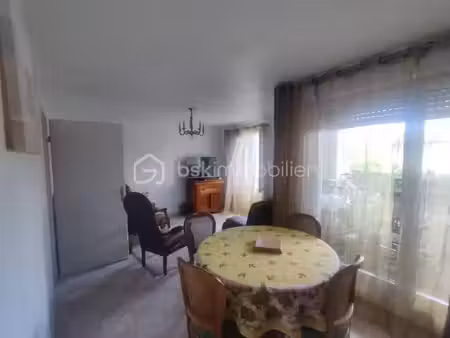 location meublée appartement 4 pièces 71 m² à neuilly-sur-marne (93330)  1 400 €