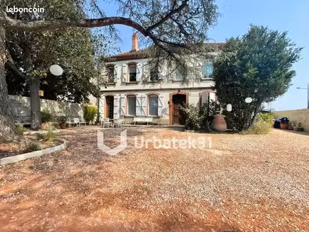 maison 11 pièces 345 m²