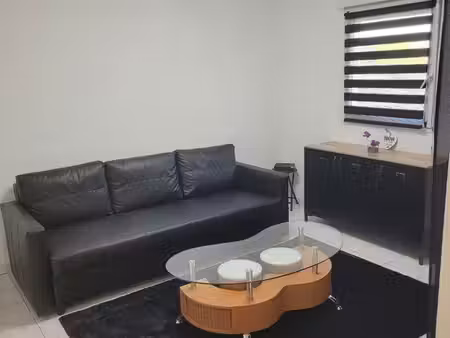 vends studio port ariane