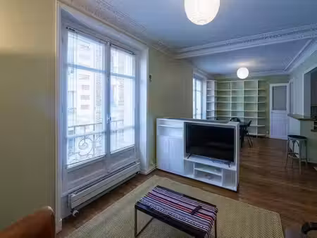 location meublée appartement 2 pièces 48 m² à paris 13ème (75013)  1 975 €