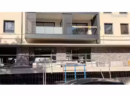 local commercial brut 70m2 + terrasse exploitable