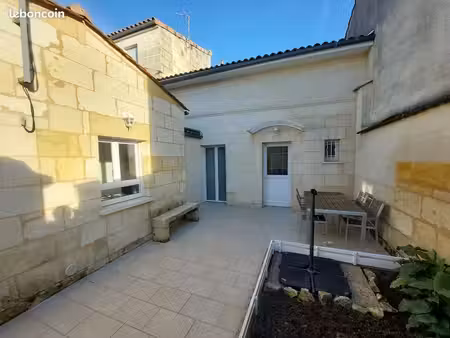 charmante maison 3 pièces lumineuse avec cour à libourne