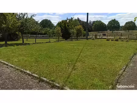terrain constructible 642m² hors lotissement