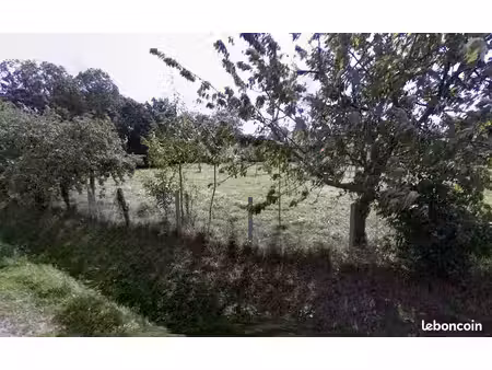 terrain à bâtir de 330 m² à l'hermitage (35)