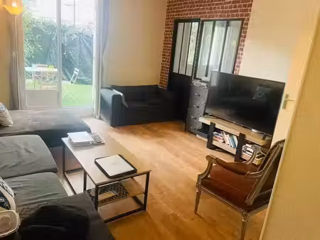 location meublée appartement 2 pièces 44 m² à puteaux (92800)  1 485 €