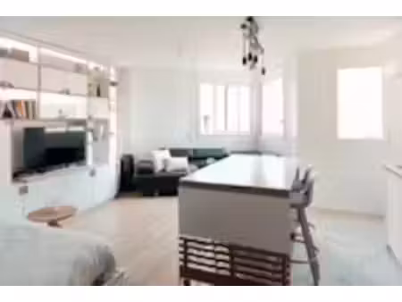 location meublée appartement 1 pièce 38 m² à suresnes (92150)  1 500 €