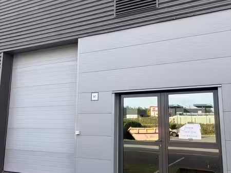 location local professionnel 112 m2