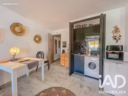studio 1 pièce 26 m²