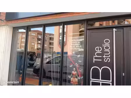 toulouse-dupuy  local commercial de 46 m2 avec beau linéaire vitrine