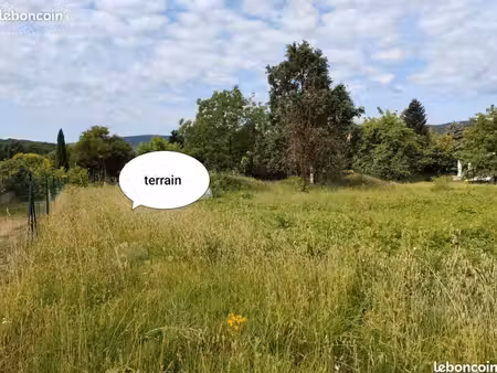 joli terrain à bâtir