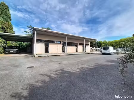 local 148 m² revel