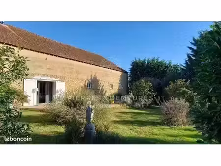 maison 9 pièces 280 m²