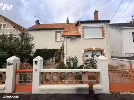 maison 6 pièces 122 m²