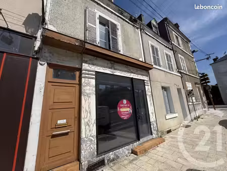 immeuble 107 m² neuvy saint sepulchre