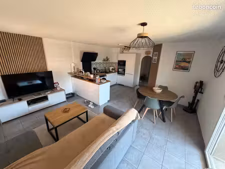 appartement t4 75 m² avec terrasse