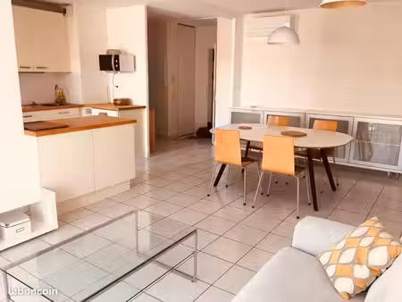 t3 meublé - 68 m2 _clim - 1075 euros cc _ dpe/b