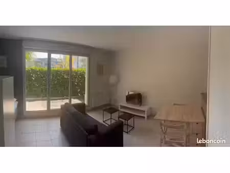 appartement t1 bis meublé de 32m² en rdc proche clinique st exupery