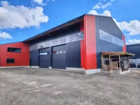 location bureaux et commerces à ploudaniel (29260) : à louer / 127m² ploudaniel