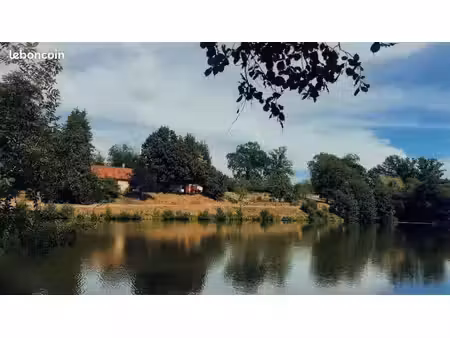 propriété de charme avec deux étangs privés