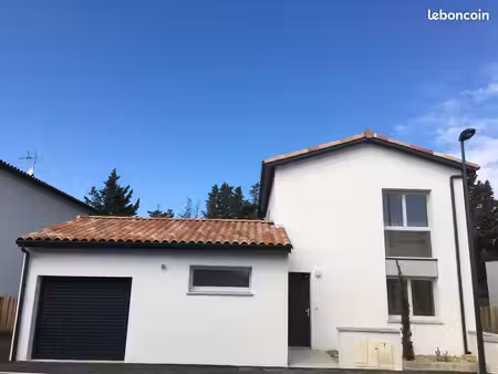 maison t5 à louer – environnement calme et proche des commodités