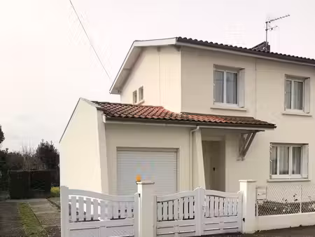 a visiter : maison individuelle avec jardin  accès voiture et garage - begles - proche tra
