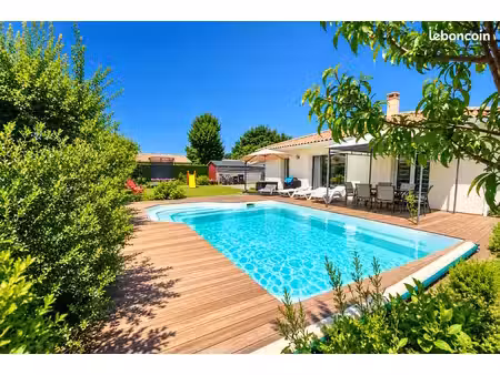 maison de plain-pied 3 chambres-piscine chauffée