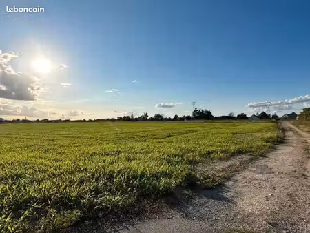 terrain 530 m² manthelan