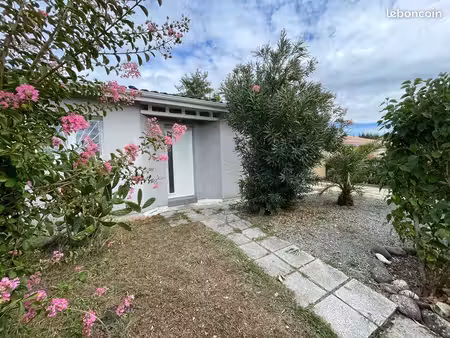 maison. 4 pièces. 102m2