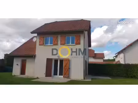 villa 6 pièces 96 m²