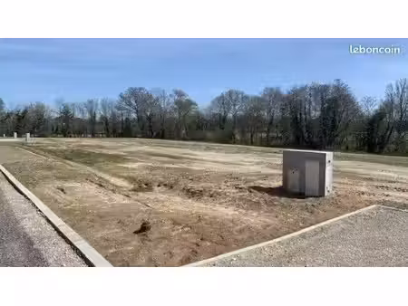terrain à bâtir de 700 m² à cestas (33)