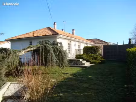 villa 6 pièces 145 m²