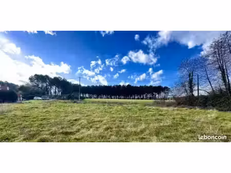 ? terrain constructible de 969m² à soustons – cadre naturel et proche du centre ?