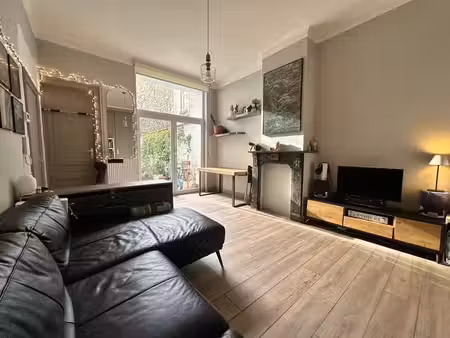appartement 1 chambre jette avec jardinet
