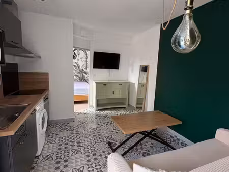 t2 meublé avec terrasse et climatisation – saint-gervais-la-forêt