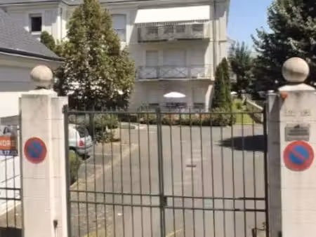 place de parking - rue du 18 juin 40