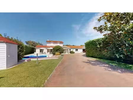 cugnaux - propriété familiale de caractère à proximité de la ramée