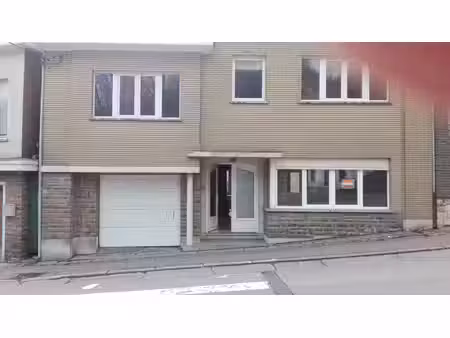 maison 4 ch. à louer à engis - 92m² - jardin