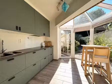 leuke woning met twee slaapkamers  koer en epc b te mortsel