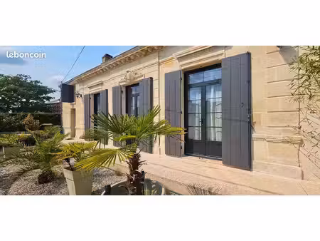 maison girondine rénovée 135 m2 plain-pied 850 m2 de terrain