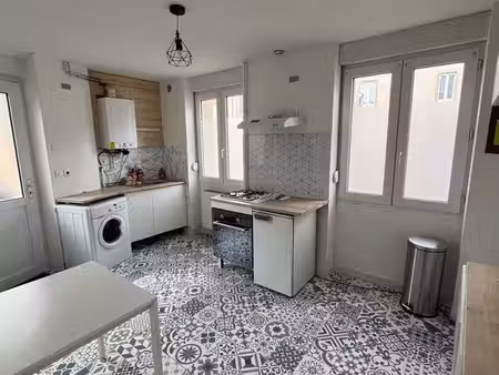 appartement meublé 52 m² – centre-ville de charlieu