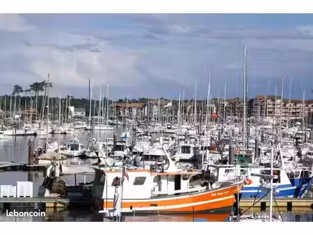 t1 cabine meuble terrasse parking sur port plaisance