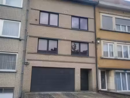 immeuble de rapport avec 3 garages centre strombeek-bever