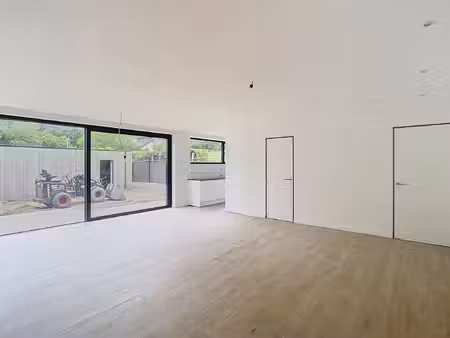 appartement à louer à lange eikstraat 60 wezembeek-oppem (rbw78825)
