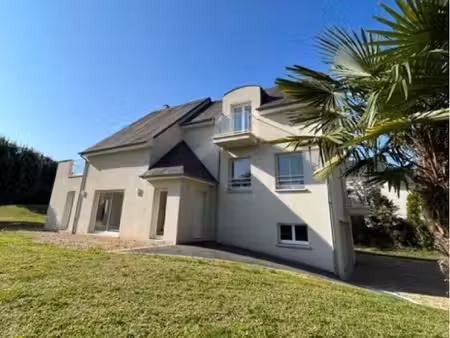 maison 165 m² – terrain 3000 m² sans vis-à-vis – 4 grandes chambres – veigné